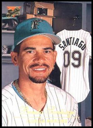 94ST 111 Benito Santiago.jpg